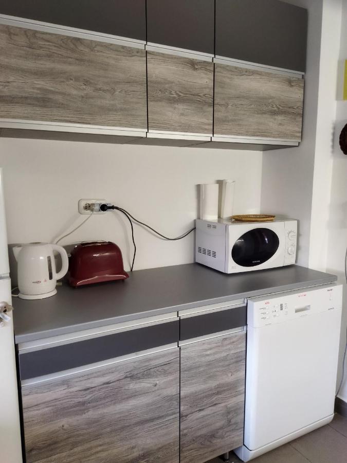 Naszály Kapuja vendégház Kosd Esterno foto